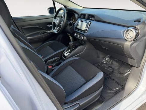 Used 2025 Nissan Versa SV w/ Trunk Package FWD image 26