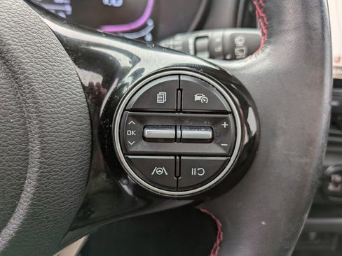 Used 2023 Kia Soul GT-Line image 21