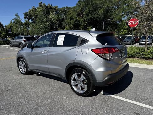 Used 2019 Honda HR-V LX image 12