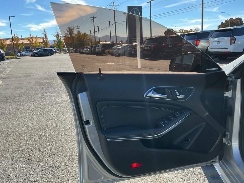 Used 2018 Mercedes-Benz CLA 250 image 15