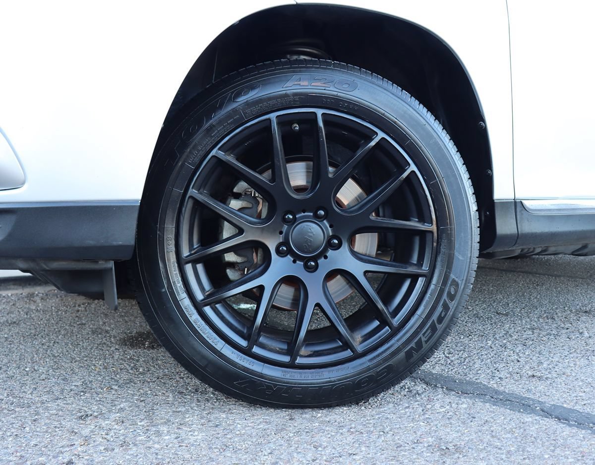 Used 2013 Toyota Highlander Plus FWD image 5