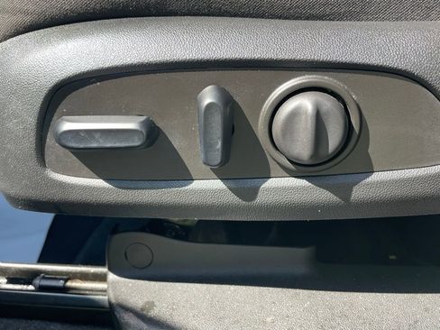 Certified 2024 Chevrolet Equinox LT AWD/4WD image 26