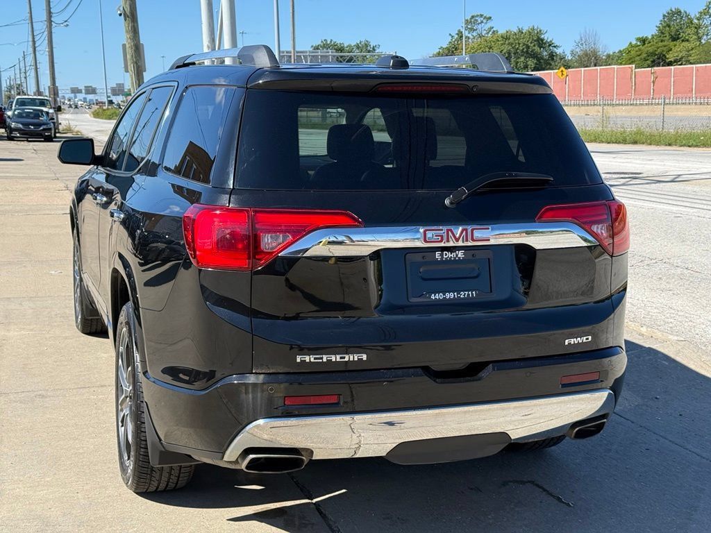 Used 2019 GMC Acadia Denali w/ Technology Package AWD/4WD image 9