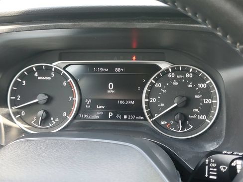 Used 2025 Nissan Rogue SV AWD/4WD image 21