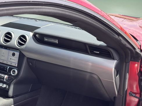 Used 2019 Ford Mustang GT Premium image 12