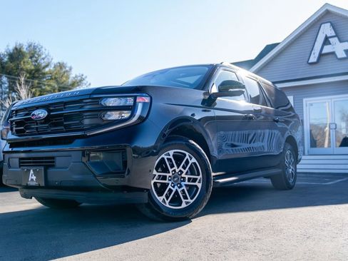 Used 2025 Ford Expedition Max Active image 1