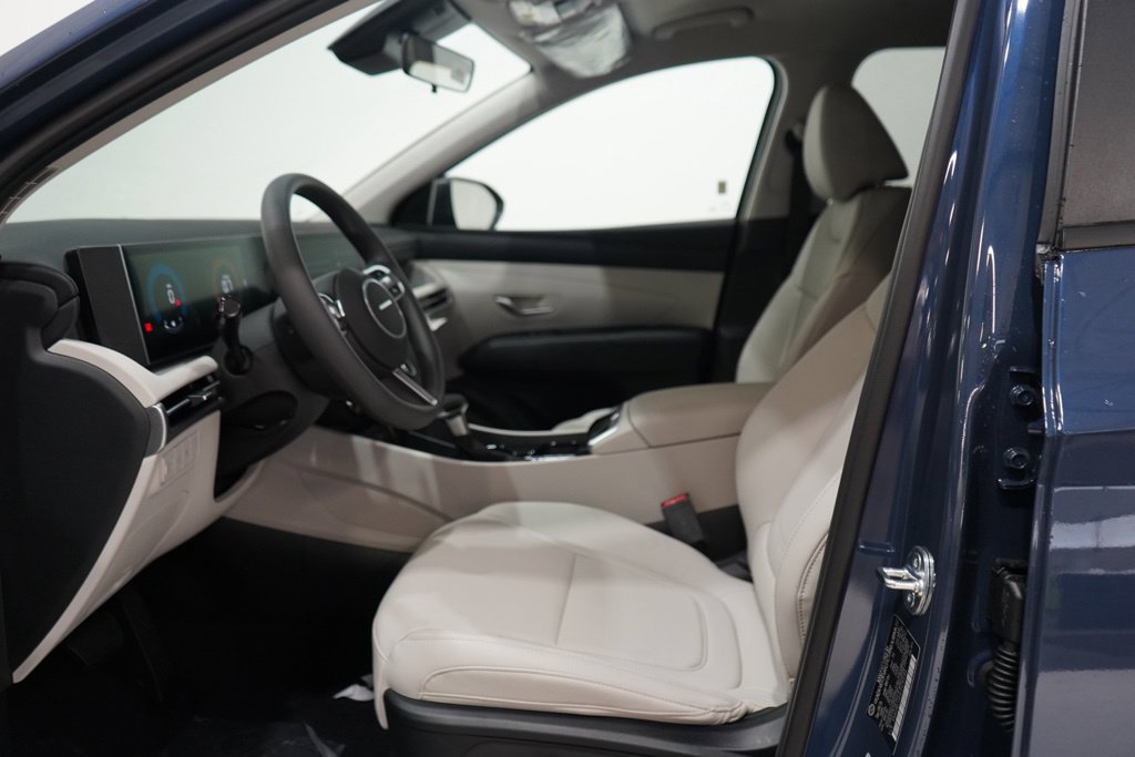 New 2026 Hyundai Tucson SEL Plus w/ Tow & Go Package AWD/4WD image 12