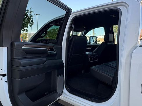 Used 2024 Chevrolet Silverado 2500 High Country w/ LPO, Dark Essentials Package AWD/4WD image 24