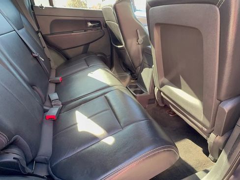 Used 2011 Jeep Liberty Sport image 10