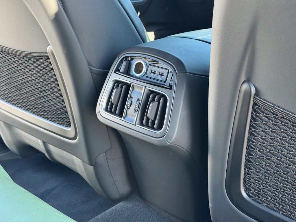 Used 2022 Maserati Levante Modena AWD/4WD image 19