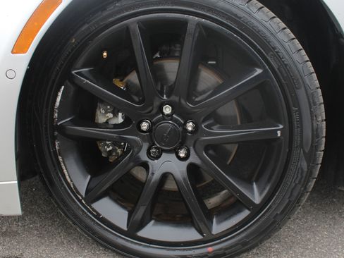 Used 2013 Lincoln MKZ Base image 17