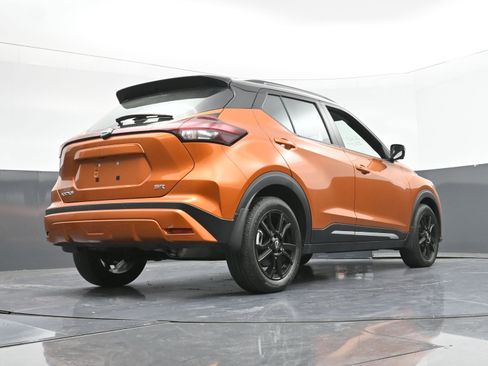 Used 2023 Nissan Kicks SR image 26