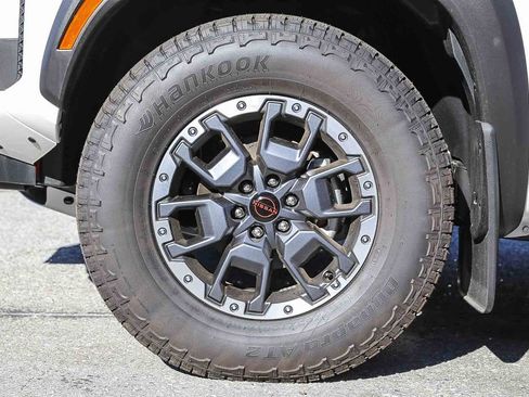 New 2025 Nissan Frontier PRO-4X w/ Pro Premium Package AWD/4WD image 10