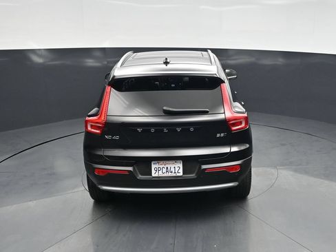 Used 2025 Volvo XC40 B5 Plus AWD/4WD image 40