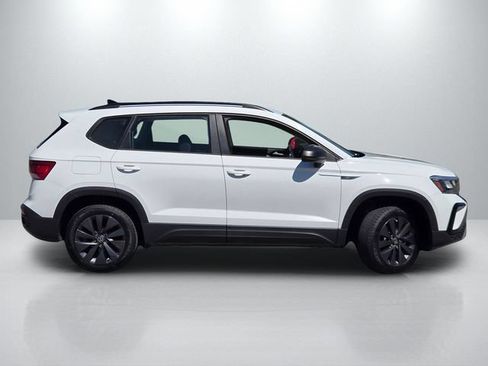 Used 2023 Volkswagen Taos S w/ Driver Assistance Package FWD image 4