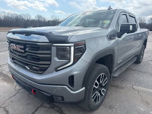 Used 2023 GMC Sierra 1500 AT4 w/ Technology Package image 5