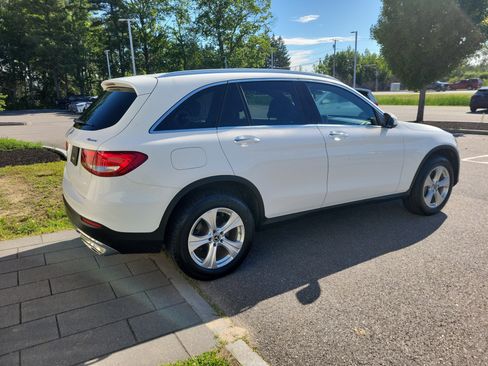 Used 2018 Mercedes-Benz GLC 300 4MATIC image 7