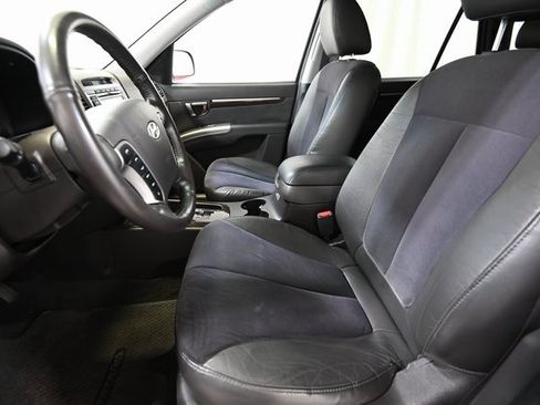 Used 2010 Hyundai Santa Fe SE image 6