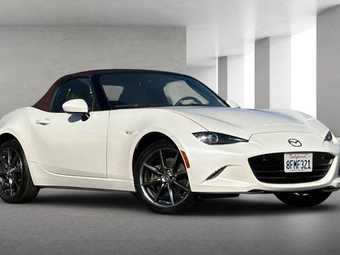 Used 2018 MAZDA MX-5 Miata Grand Touring image 10