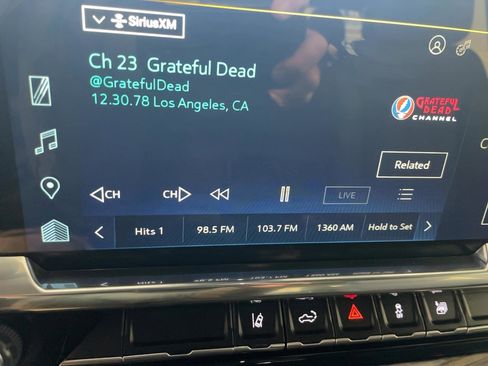 Used 2024 Chevrolet Silverado 2500 LT w/ Convenience Package image 16