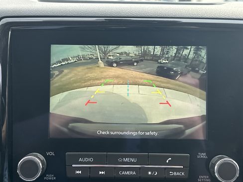 Used 2023 Nissan Frontier SV w/ SV Convenience Package image 25