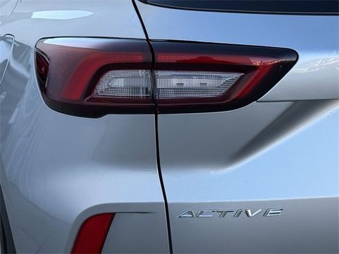 Used 2023 Ford Escape Active image 6