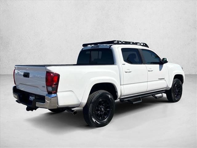 Used 2022 Toyota Tacoma SR5 RWD image 5