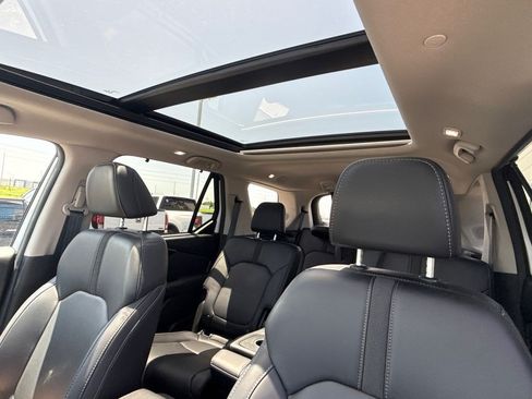 Certified 2024 Honda Pilot Touring image 22