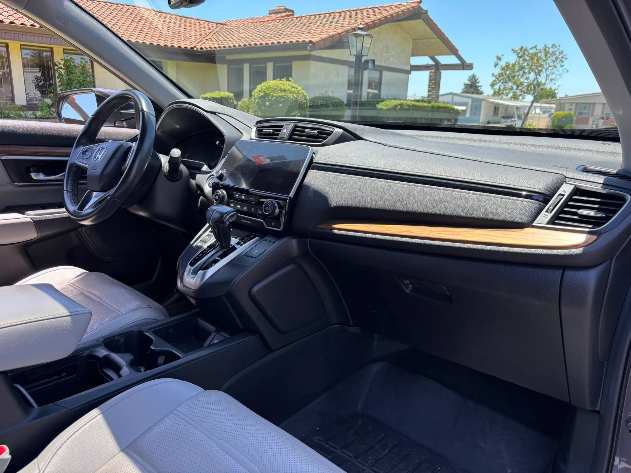 Used 2018 Honda CR-V Touring image 19