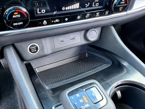 Certified 2023 Nissan Rogue SV w/ SV Premium B Package FWD image 31
