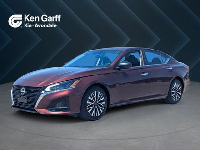 Used 2024 Nissan Altima 2.5 SV