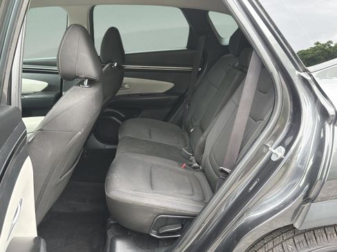 Used 2022 Hyundai Tucson SEL FWD image 17
