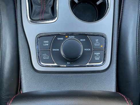 Used 2021 Jeep Grand Cherokee Trailhawk image 30