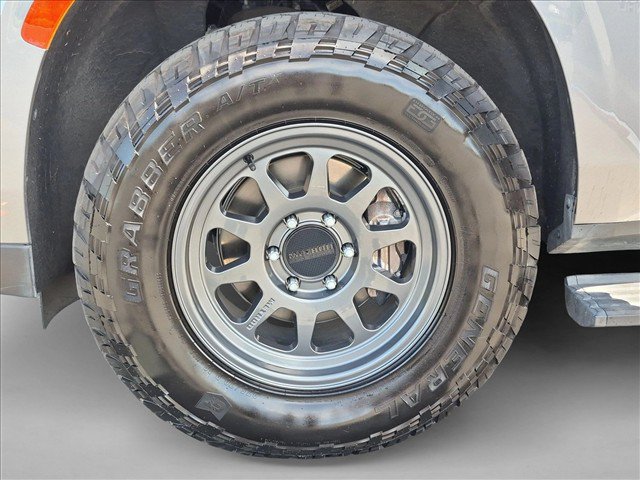 Used 2021 GMC Yukon Denali w/ Denali Ultimate Package AWD/4WD image 24