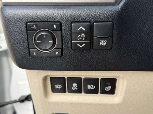 Used 2023 Lexus GX 460 Premium AWD/4WD image 37