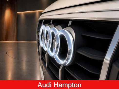 Used 2023 Audi Q7 3.0T Premium Plus w/ Premium Plus Package AWD/4WD image 2