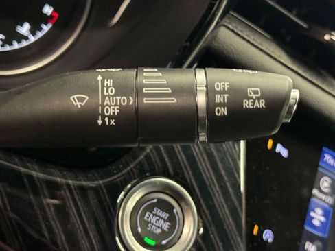 Certified 2025 Cadillac XT6 Premium Luxury image 25