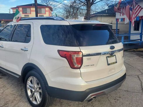 Used 2016 Ford Explorer Limited w/ Equipment Group 301A image 5