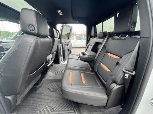 Used 2024 GMC Sierra 2500 AT4 w/ AT4 Premium Plus Package image 9