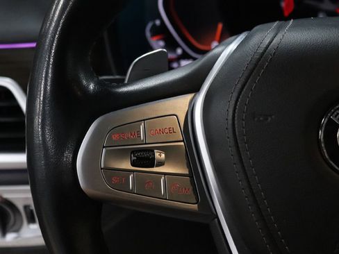 Used 2020 BMW 740i image 28