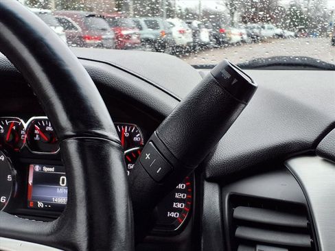 Used 2016 GMC Yukon SLT w/ Open Road Package image 17