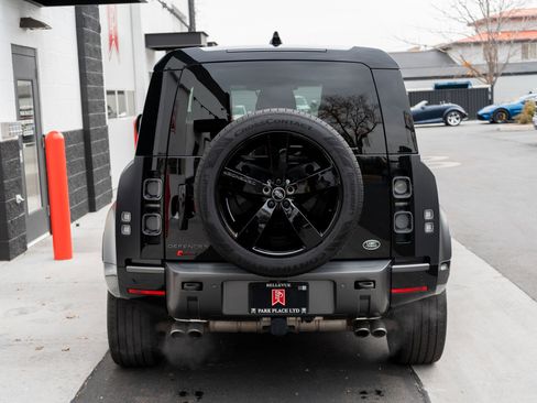 Used 2023 Land Rover Defender 90 Carpathian Edition image 57