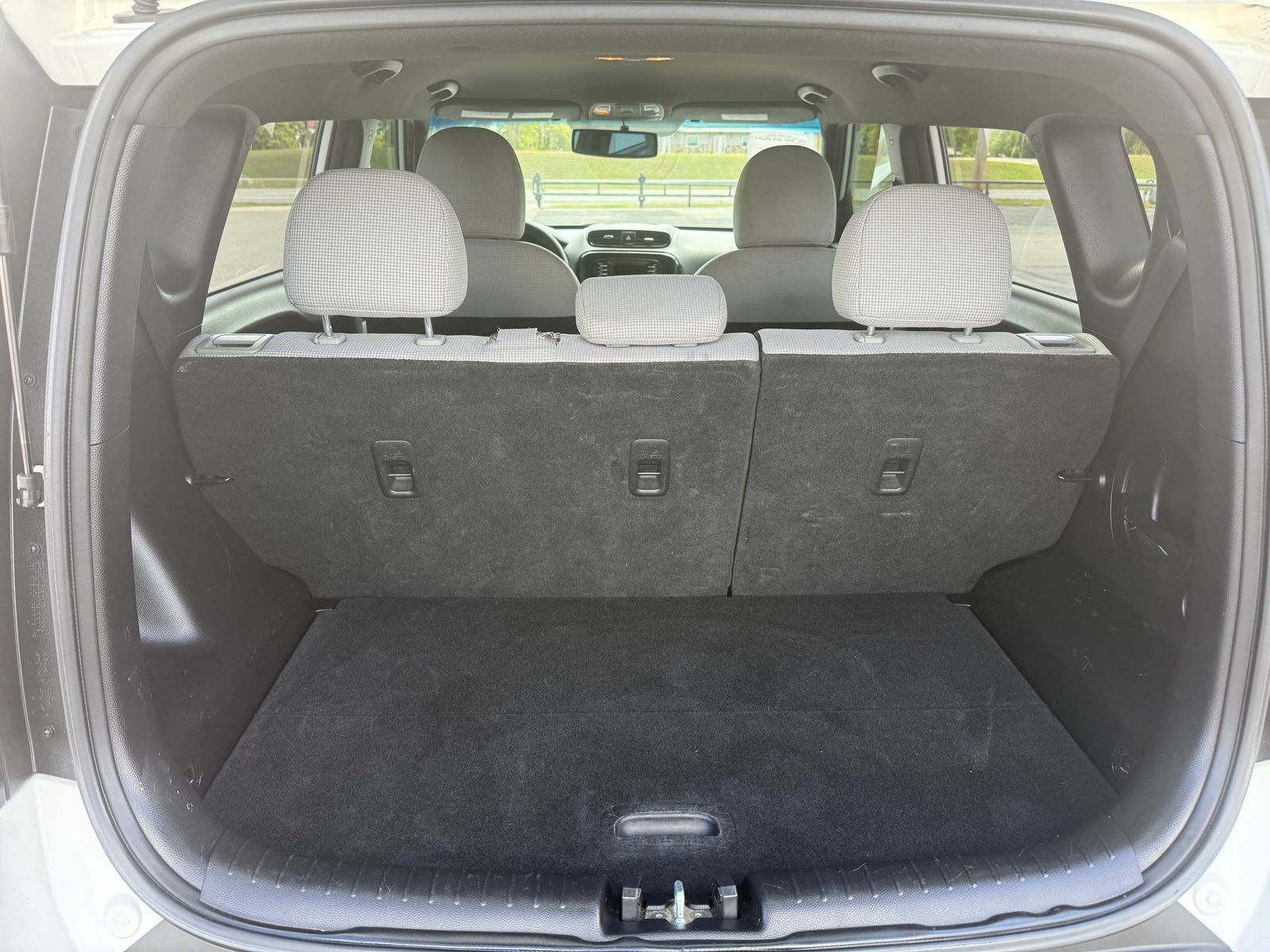 Used 2016 Kia Soul FWD image 6