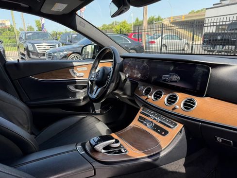 Used 2020 Mercedes-Benz E 450 4MATIC Sedan image 10