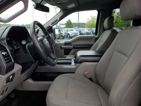 Used 2018 Ford F150 XLT w/ Equipment Group 302A Luxury AWD/4WD image 11