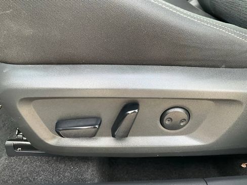 Used 2021 Nissan Rogue SV FWD image 6
