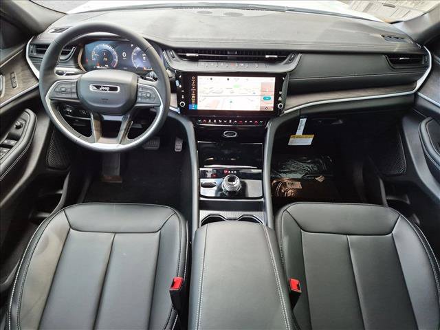 New 2027 Jeep Grand Cherokee Limited AWD/4WD image 14