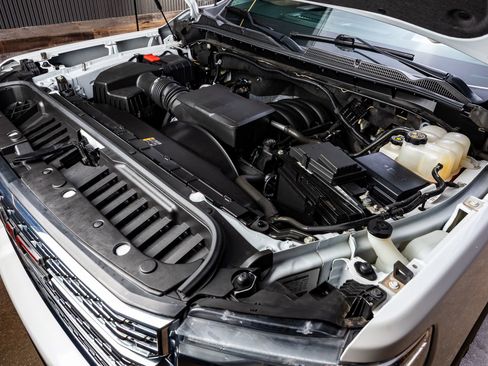 Used 2023 GMC Sierra 3500 Denali w/ Denali Ultimate Package image 40