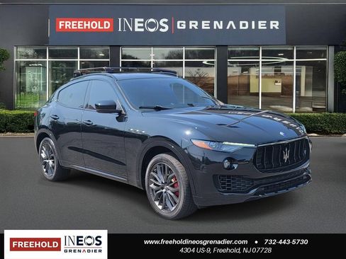 Used 2018 Maserati Levante AWD/4WD image 1