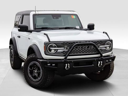 Used 2022 Ford Bronco Badlands AWD/4WD image 2